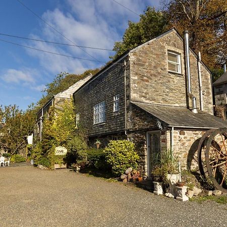 トルーローThe Granary At Bissick Old Millアパートメント エクステリア 写真